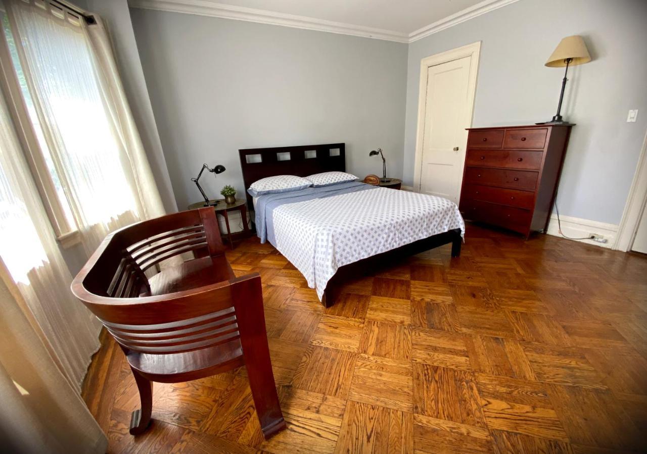 Spacious Bedroom In A Brooklyn House Shared With Host New York Eksteriør bilde